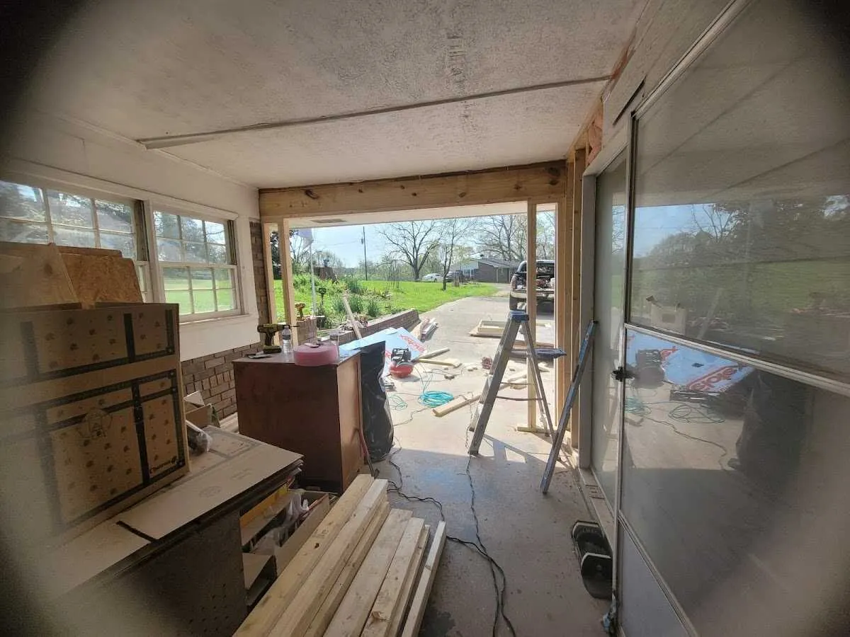 Air movers and dehumidifier for Drying & Dehumidification in Pueblo